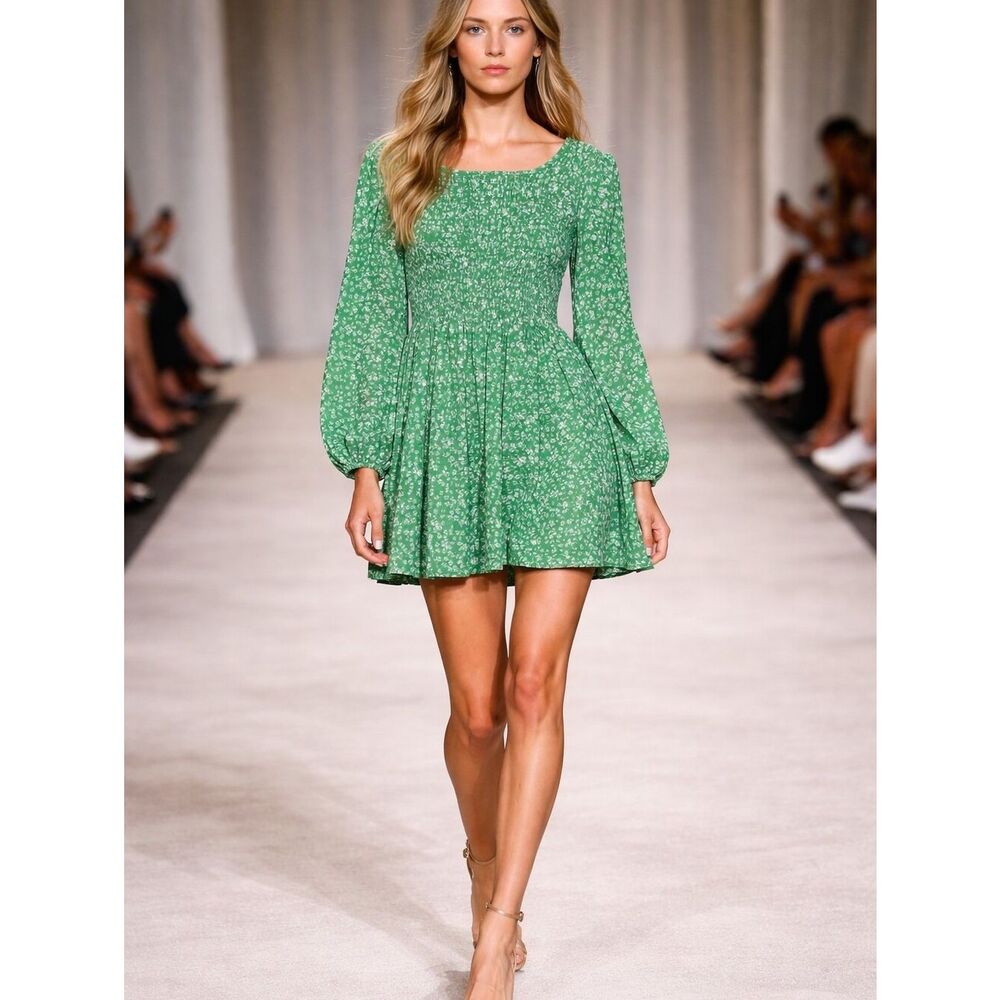 eesome Green Floral Smocked Top